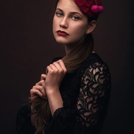 Meg Bitton – Berry Chapeau – Pamela Canedo